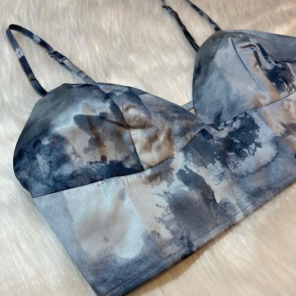 New! Oversized Tie Dye Boyfriend Button Down Long Sleeve Top & Matching Cami Bra - Picture 8 of 14